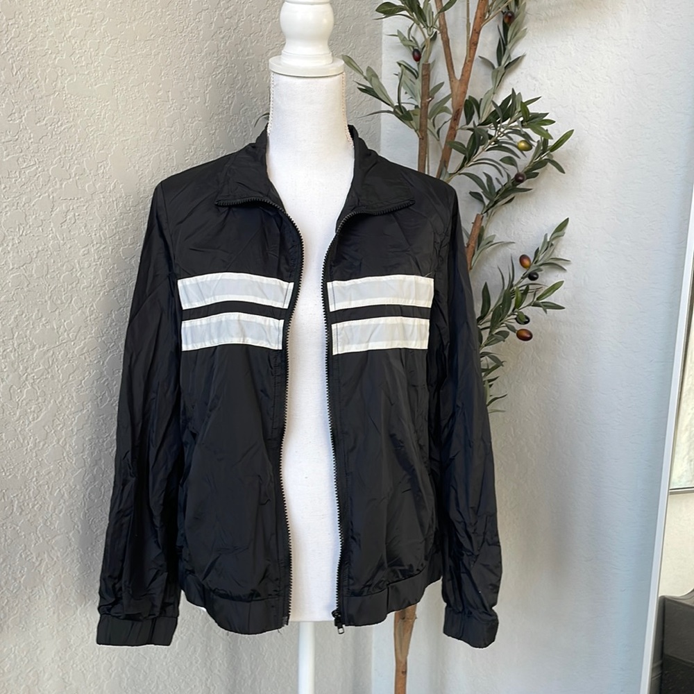 Retro Style lightweight classic black windbreaker jacket Size Medium NWOT - Picture 4 of 9